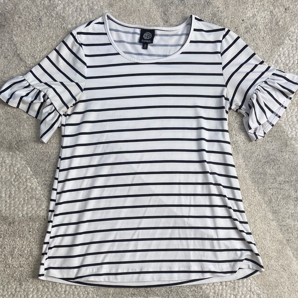 ✨5 for $15✨ Striped Ruffle Sleeve Top - Blue and White